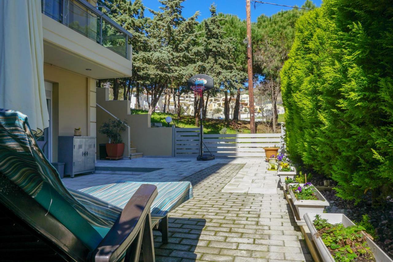 Casa Elegante W/ Garden, 5' To