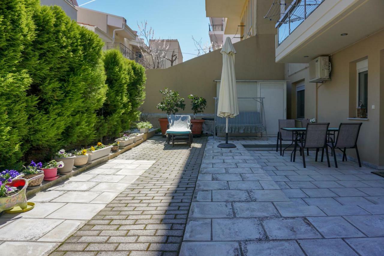 Casa Elegante W/ Garden, 5' To Apartament
